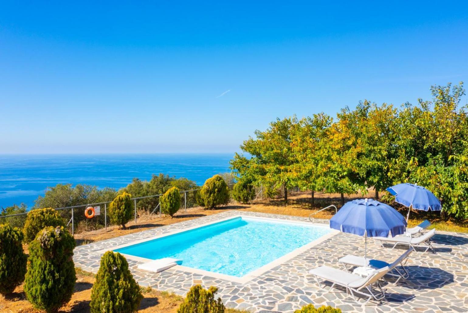 Villa Aetos Vasilikiadhes Exterior photo
